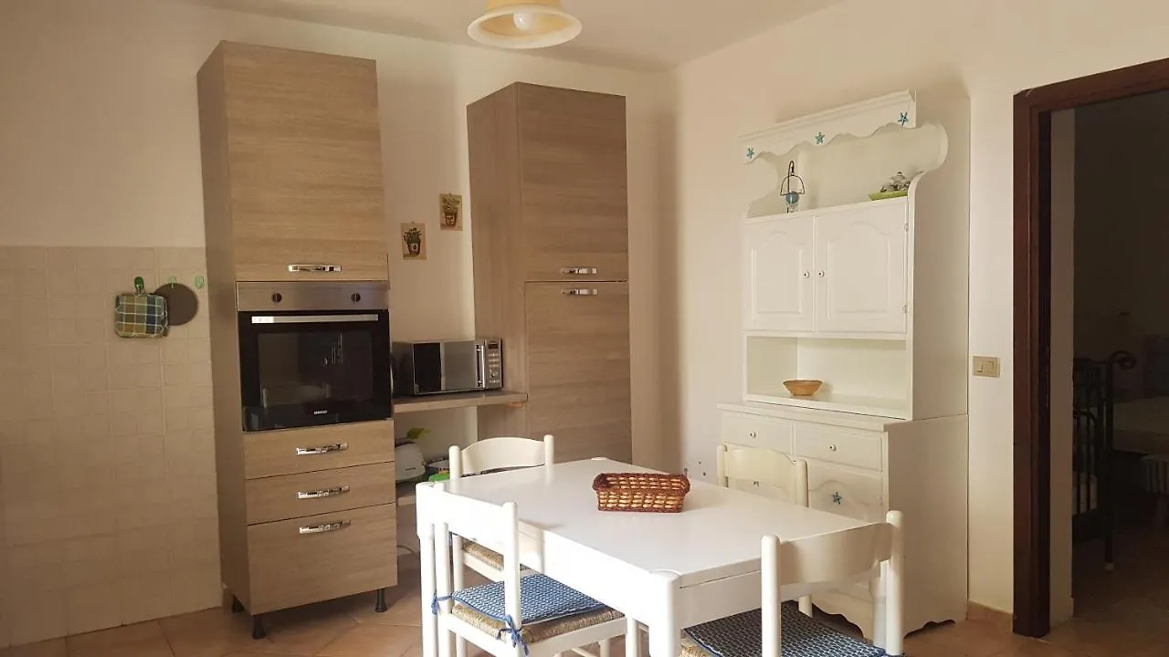 Betty Vacanze Badesi