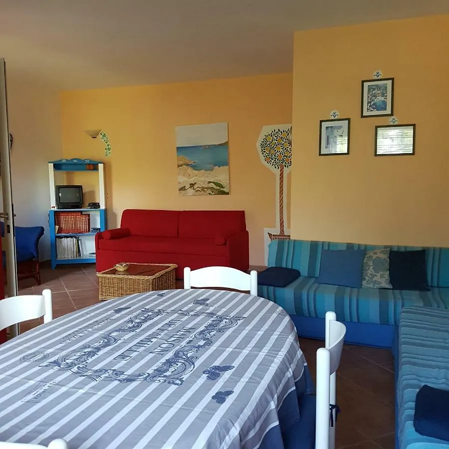 Betty Vacanze Badesi Italia
